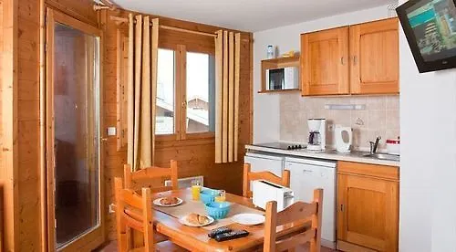 Madame Vacances Les Chalets Des Alpages La Plagne France